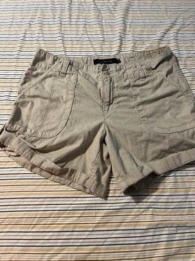 Calvin Klein Jeans Women's Light Beige Shorts